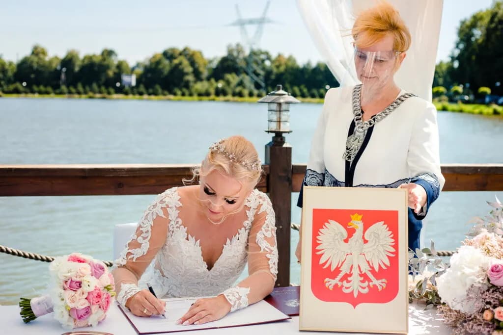Ślub cywilny krok po kroku: Wszystko, co musisz wiedzieć, aby uniknąć wpadek