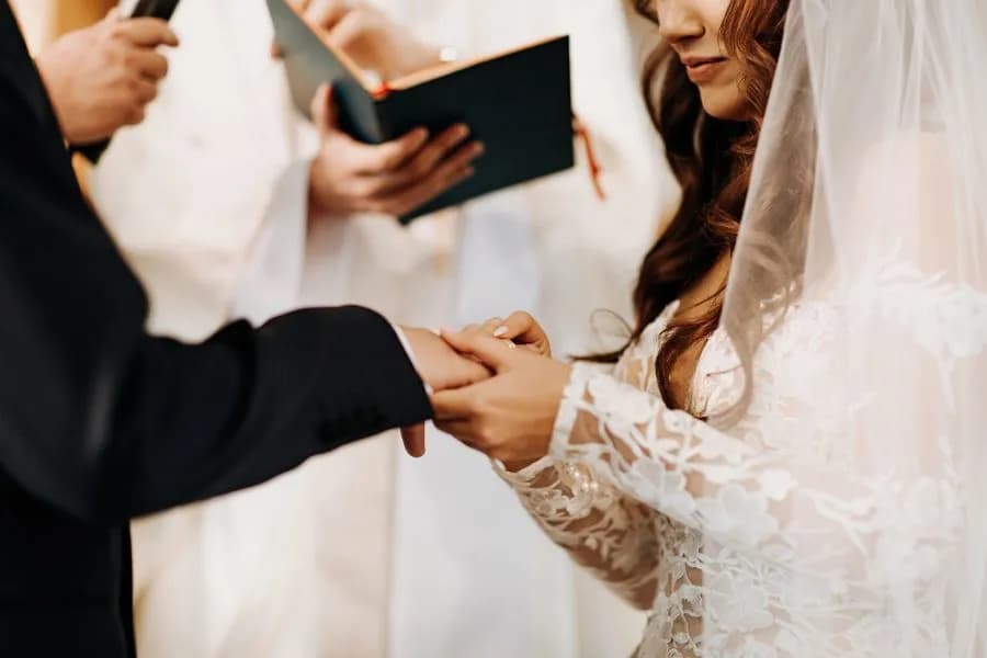 Ilu razy można zawrzeć małżeństwo w kościele? Mroczna prawda o ślubach